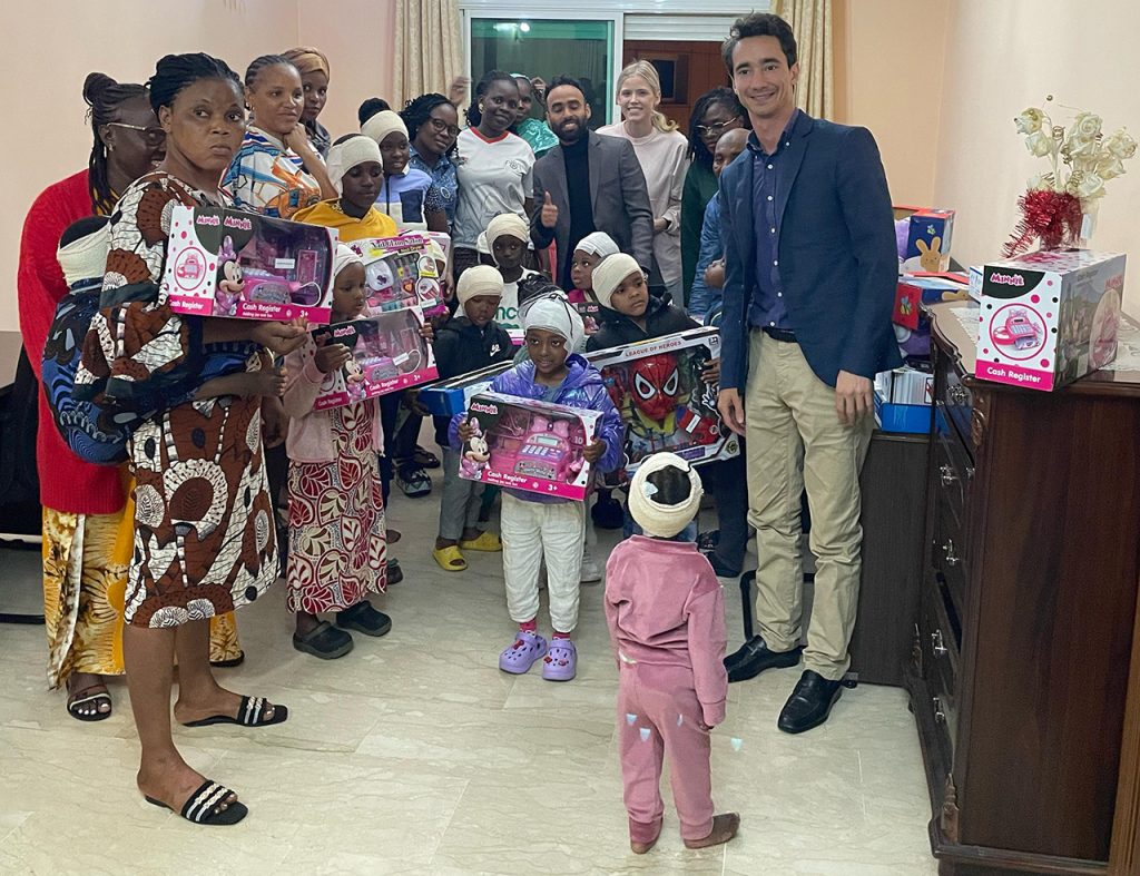 Remise de cadeaux RABAT